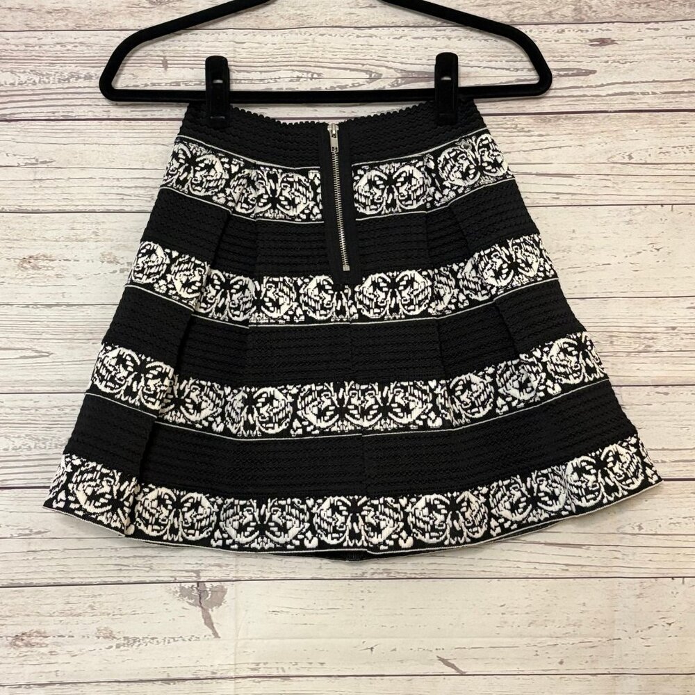 Moon Black/White Pleated A-Line Skirt Small - Picture 4 of 6